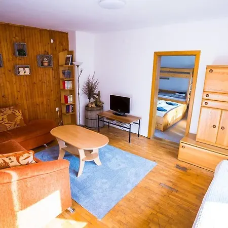 V Stefanovej * Žilina